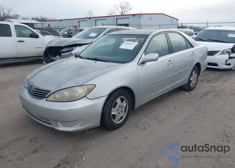2003 Toyota Camry Le V6 from USA, damaged, VIN 4T1BF32K93U041503